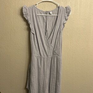 Old Navy Woman Junior Blue Vertical Striped Short Sleeve Jumpsuit Size Medium